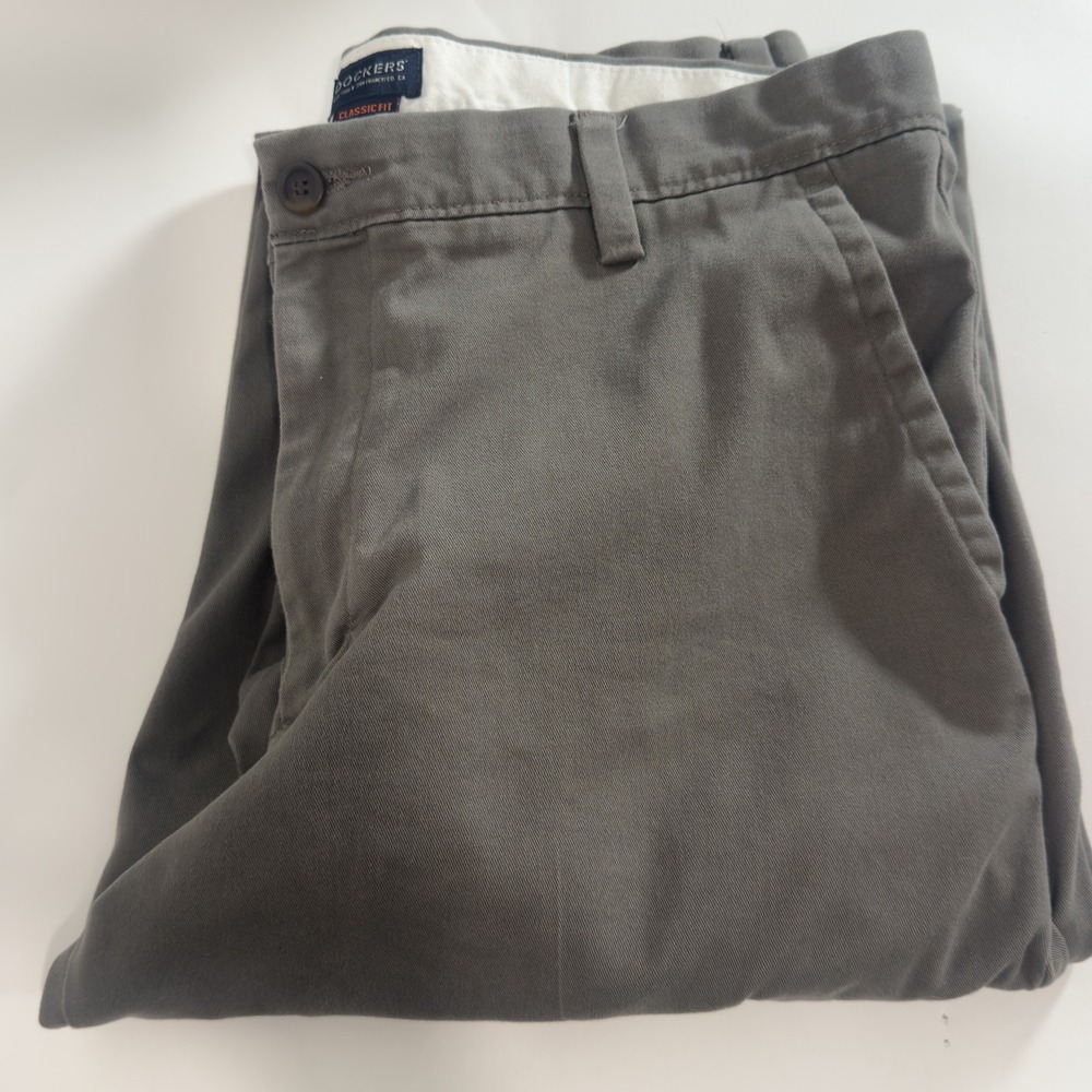 Dockers Mens 34x29 Classic Fit Easy Khaki Pants Dark Pebble Stretch Chino